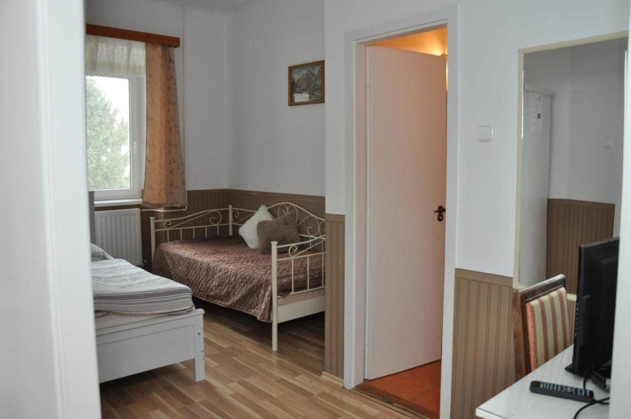 Bed and Breakfast Gloriett Panzió Fertőboz Esterno foto