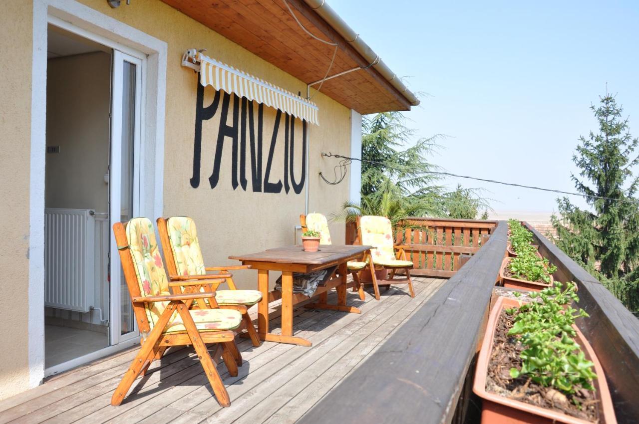 Bed and Breakfast Gloriett Panzió Fertőboz Esterno foto