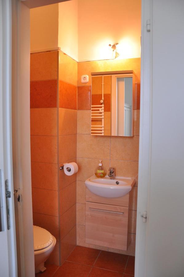 Bed and Breakfast Gloriett Panzió Fertőboz Esterno foto