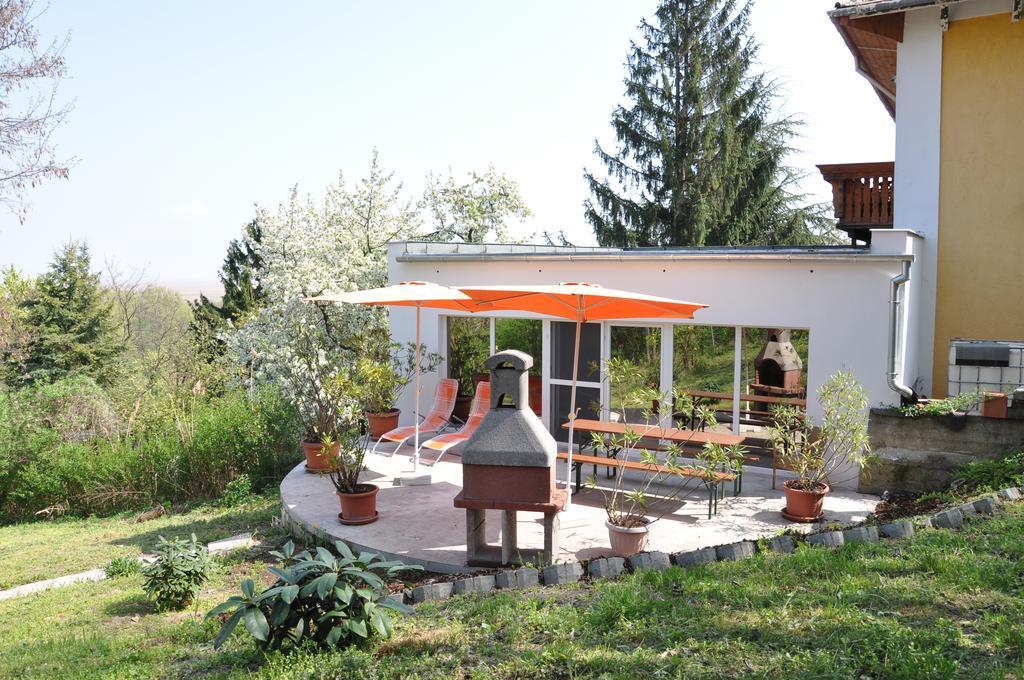 Bed and Breakfast Gloriett Panzió Fertőboz Esterno foto